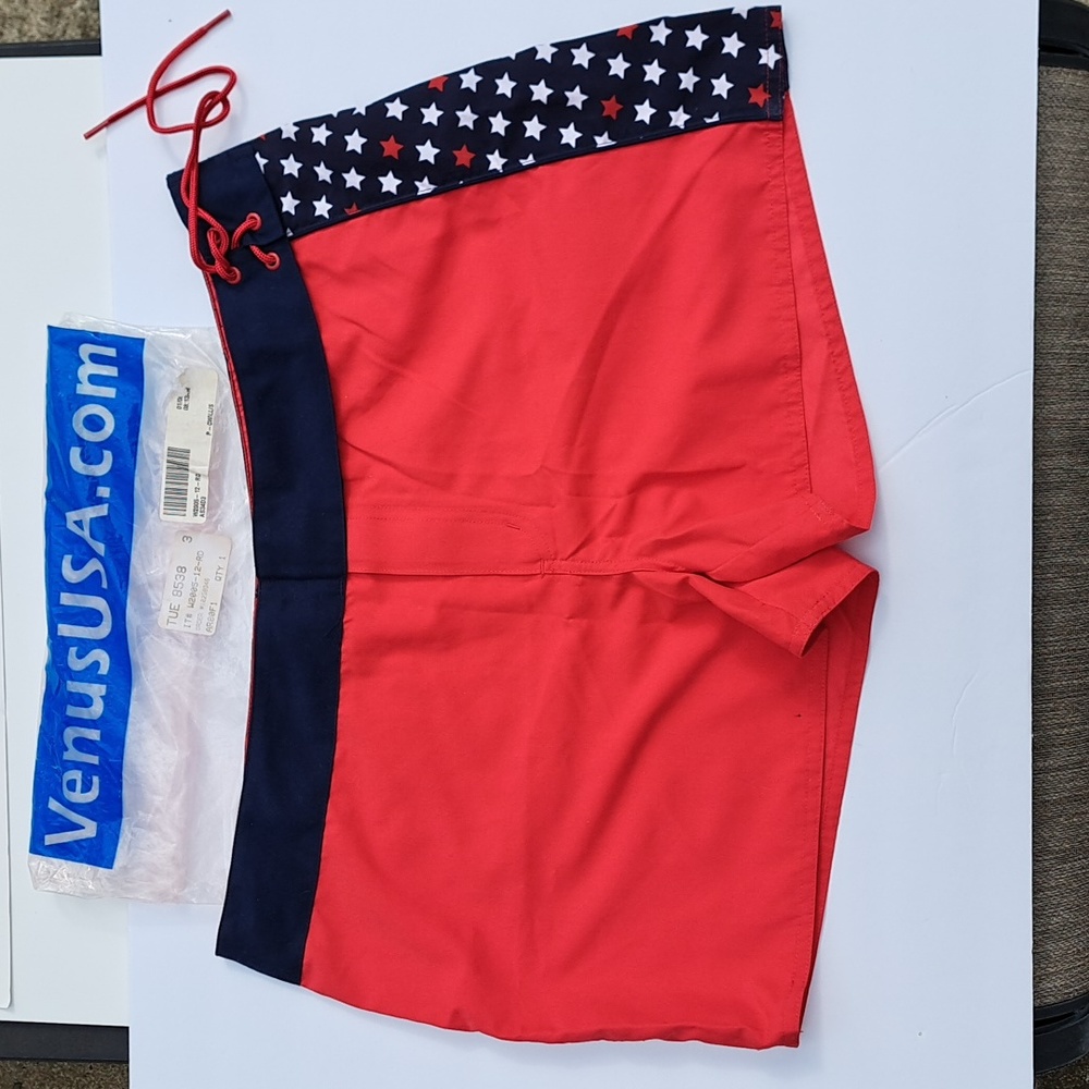 Women's Venus Board Shorts/Swimsuit cover-up Size 12 New with bag